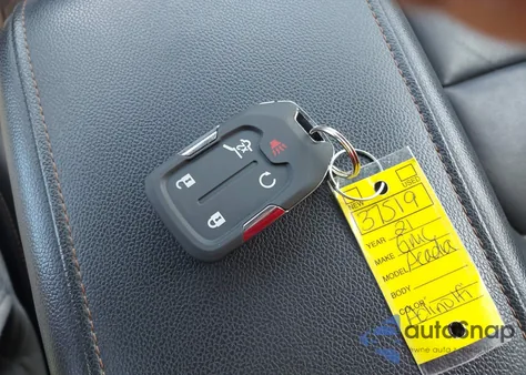 2021 GMC Acadia Awd At4 z USA, uszkodzony, nr VIN 1GKKNLLS5MZ217445